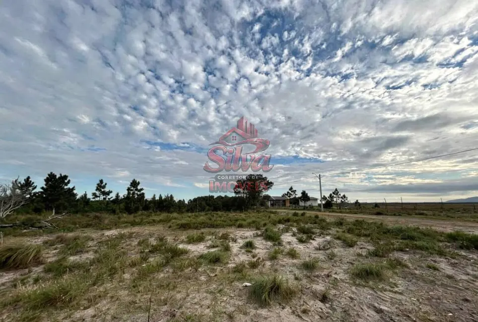 Foto 2 de Terreno / Lote à venda, 325m2 em Imbe - RS