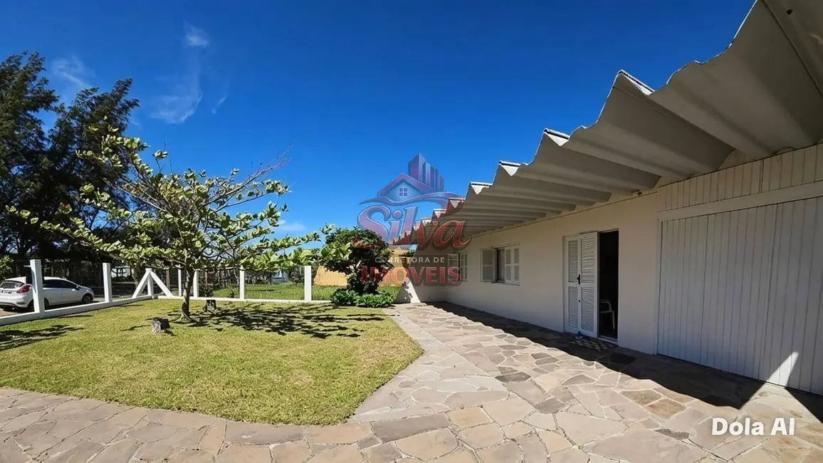 Foto 2 de Casa à venda, 300m2 em Imbe - RS