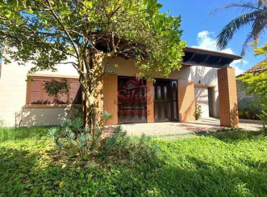 Foto 1 de Casa com 3 quartos à venda, 300m2 em Imbe - RS