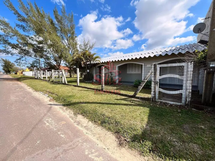 Foto 2 de Casa com 2 quartos à venda em Imbe - RS