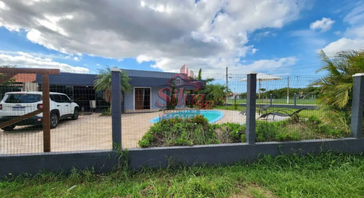 Foto 1 de Casa com 4 quartos à venda em Imbe - RS