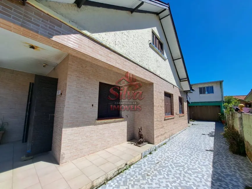 Foto 2 de Casa com 6 quartos à venda em Imbe - RS