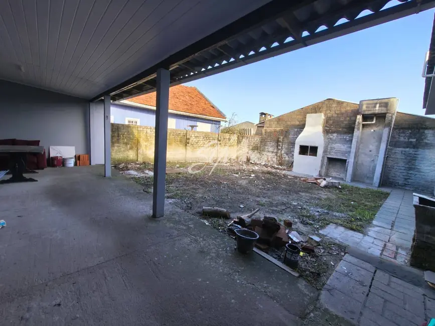 Foto 1 de Casa com 3 quartos à venda, 300m2 em Imbe - RS