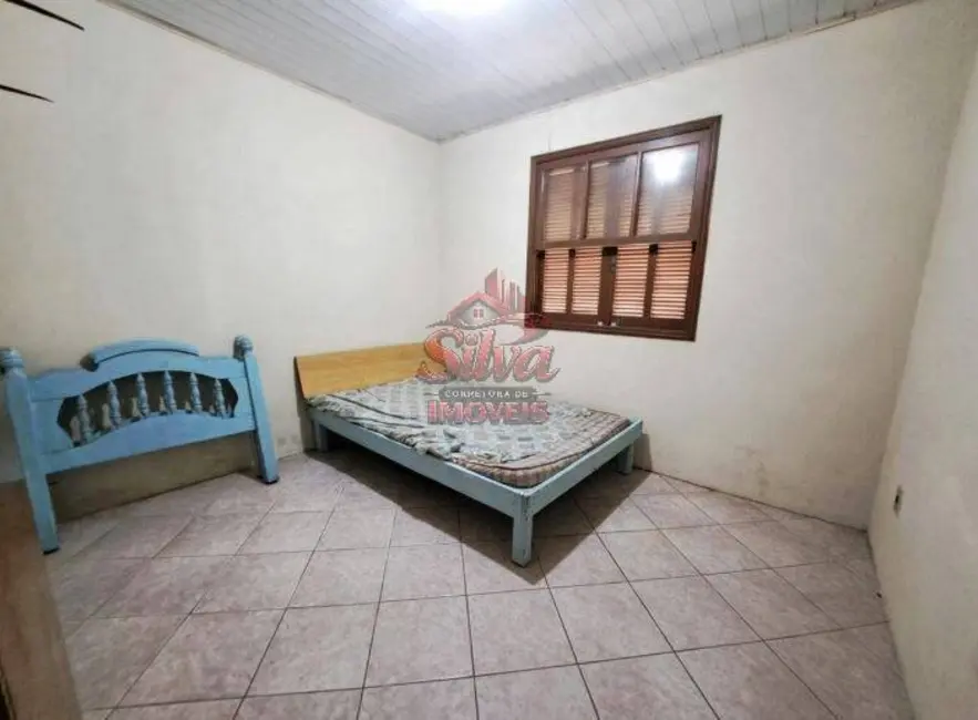 Casa com 2 quartos à venda em Imbe - RS - imagem 5 Foto 5 de Casa com 2 quartos à venda em Imbe - RS