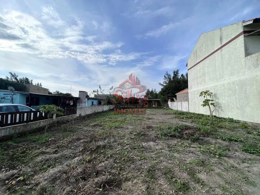 Foto 1 de Terreno / Lote à venda, 300m2 em Imbe - RS