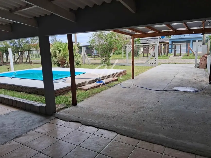 Foto 2 de Casa com 3 quartos à venda em Imbe - RS