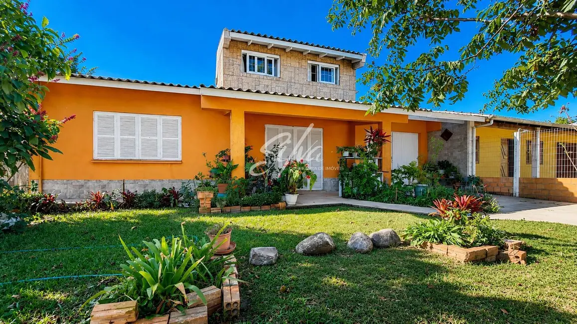 Foto 1 de Casa com 3 quartos à venda, 300m2 em Imbe - RS