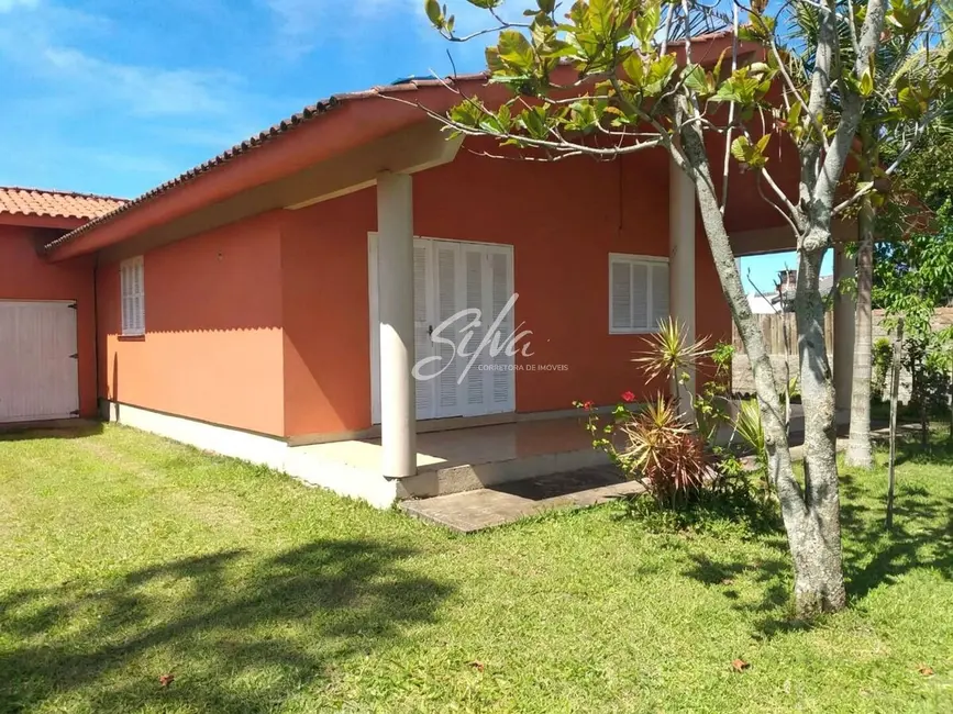 Foto 2 de Casa com 3 quartos à venda em Imbe - RS