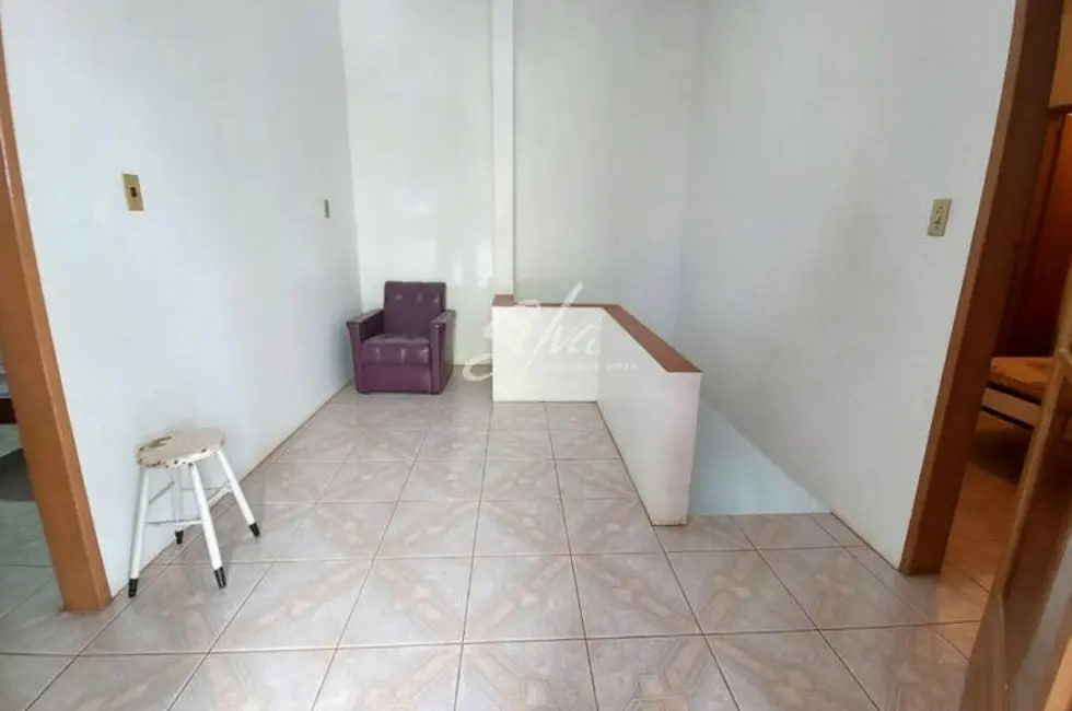 Foto 4 de Casa com 3 quartos à venda, 300m2 em Imbe - RS