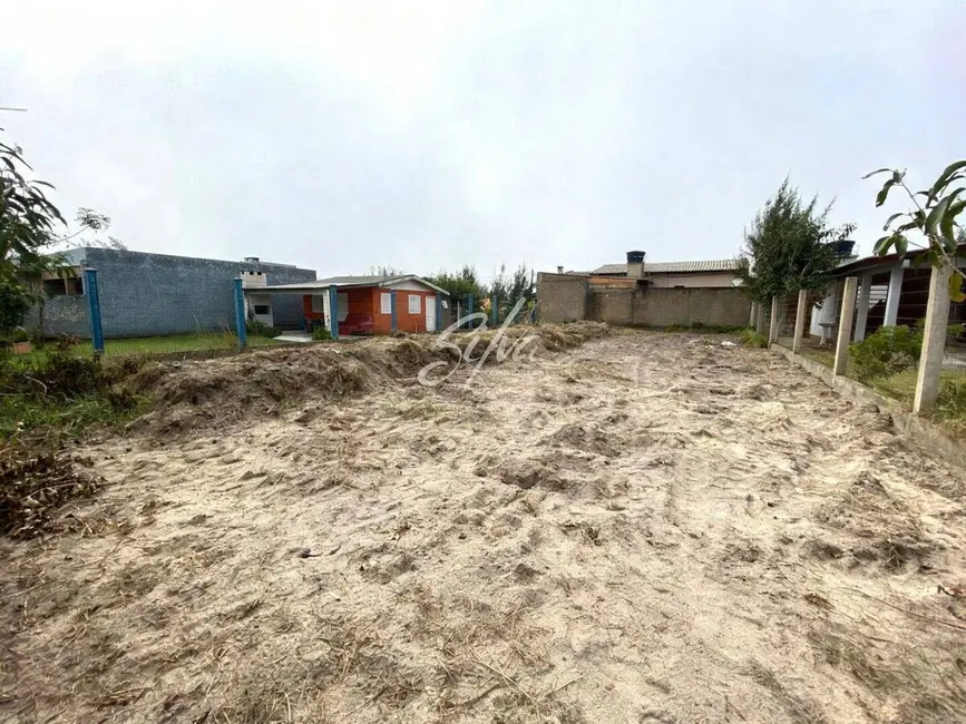 Foto 1 de Terreno / Lote à venda, 300m2 em Imbe - RS