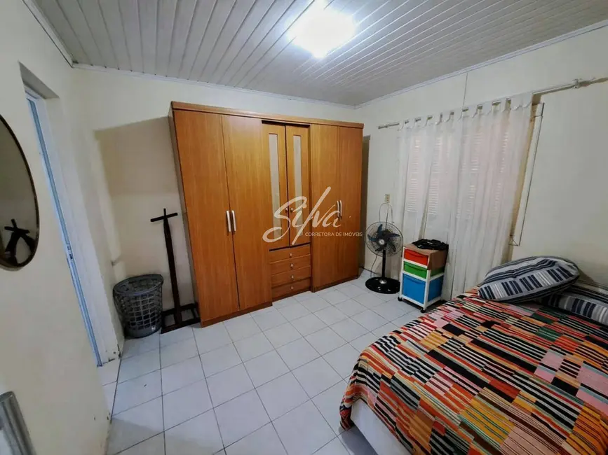 Casa com 5 quartos à venda em Imbe - RS - imagem 8 Foto 8 de Casa com 5 quartos à venda em Imbe - RS