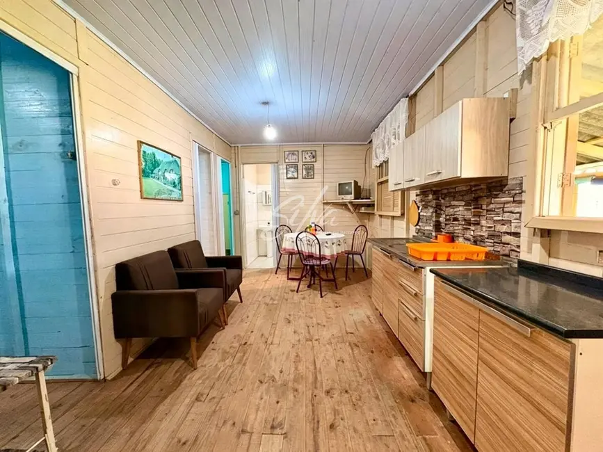 Foto 8 de Casa com 5 quartos à venda, 300m2 em Imbe - RS