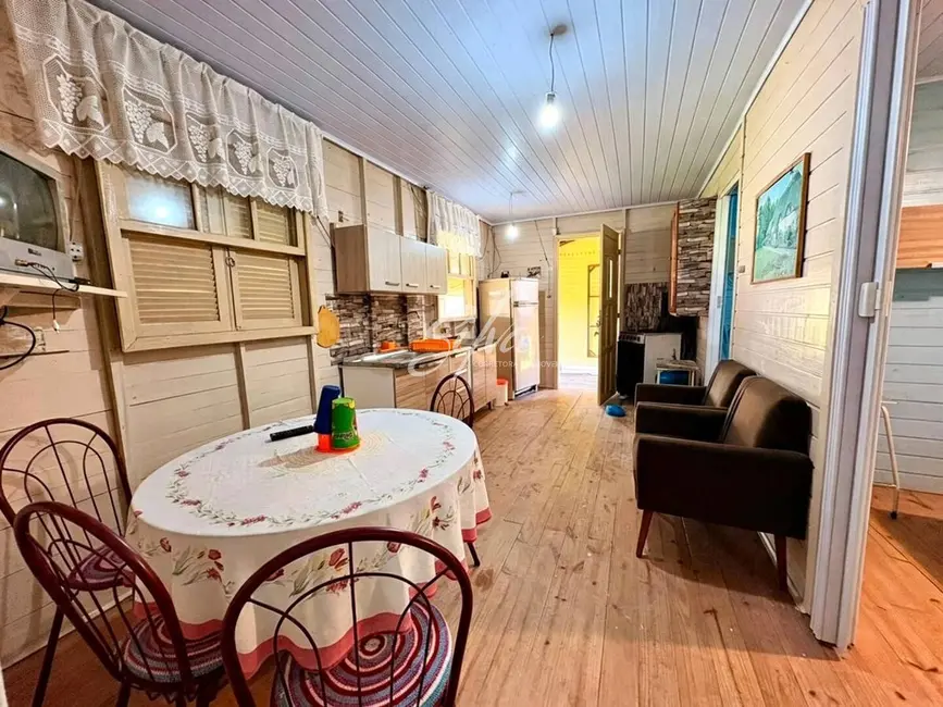 Foto 4 de Casa com 5 quartos à venda, 300m2 em Imbe - RS