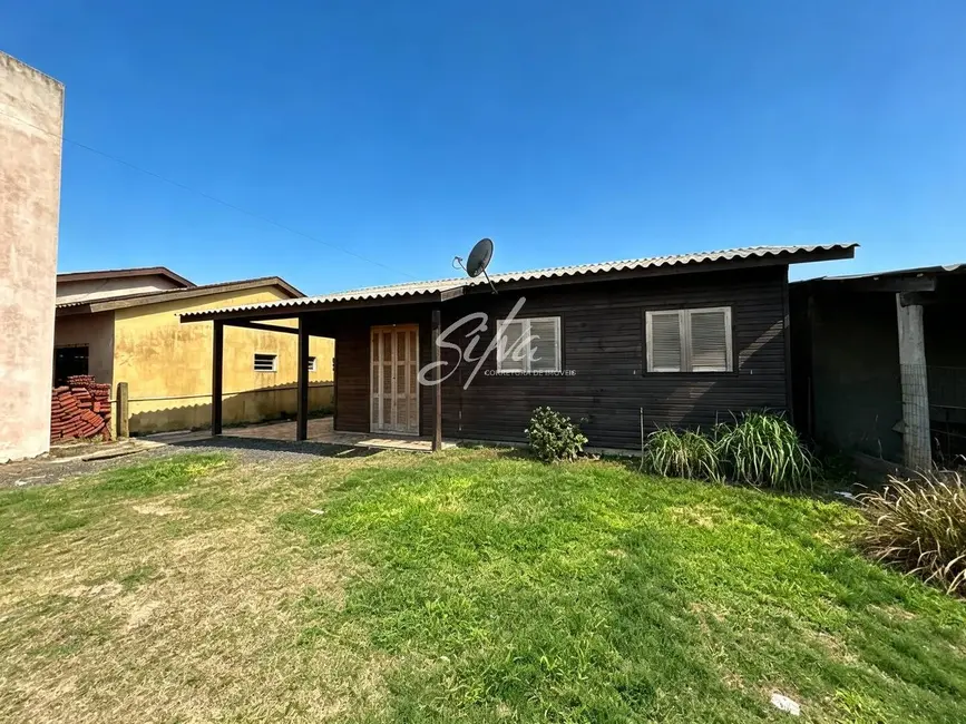 Foto 2 de Casa com 3 quartos à venda, 300m2 em Imbe - RS