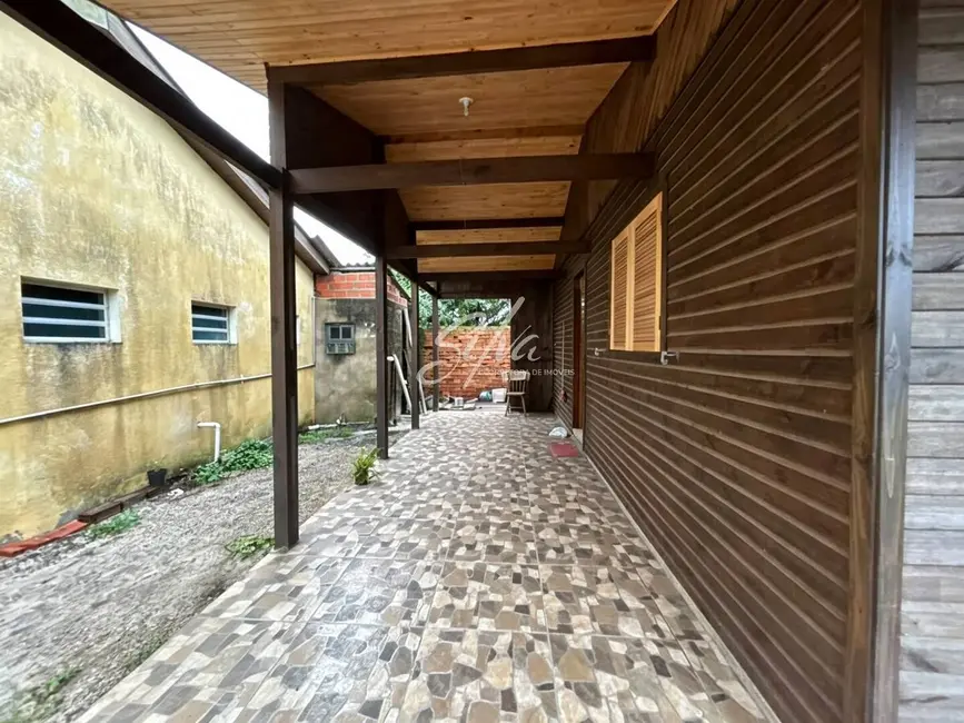 Foto 6 de Casa com 3 quartos à venda, 300m2 em Imbe - RS