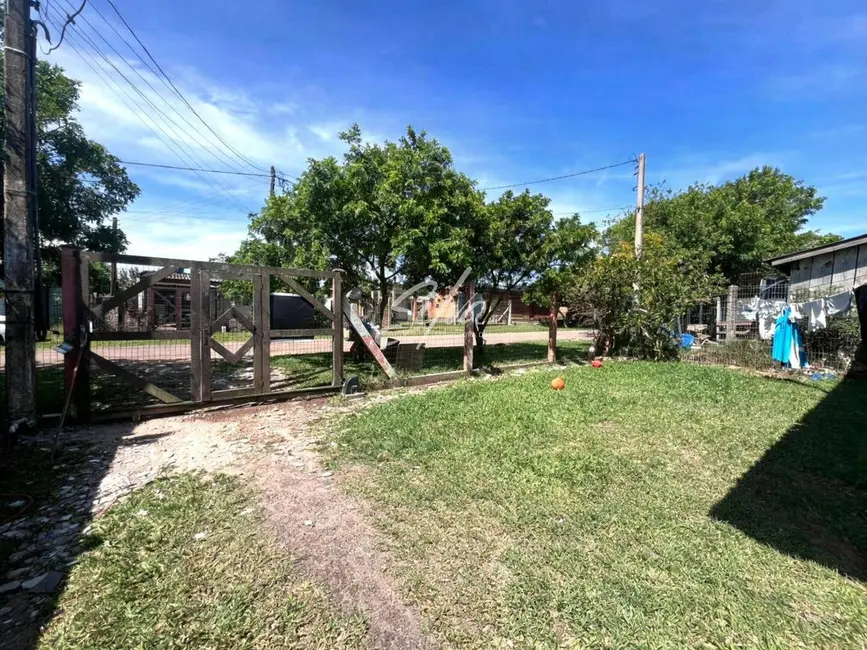 Foto 2 de Casa com 2 quartos à venda, 241m2 em Imbe - RS