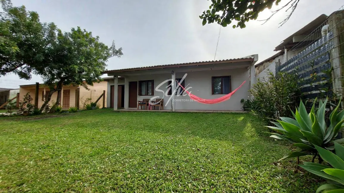 Foto 2 de Casa com 3 quartos à venda, 300m2 em Imbe - RS