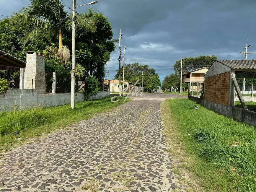 Foto 2 de Casa com 2 quartos à venda, 300m2 em Imbe - RS