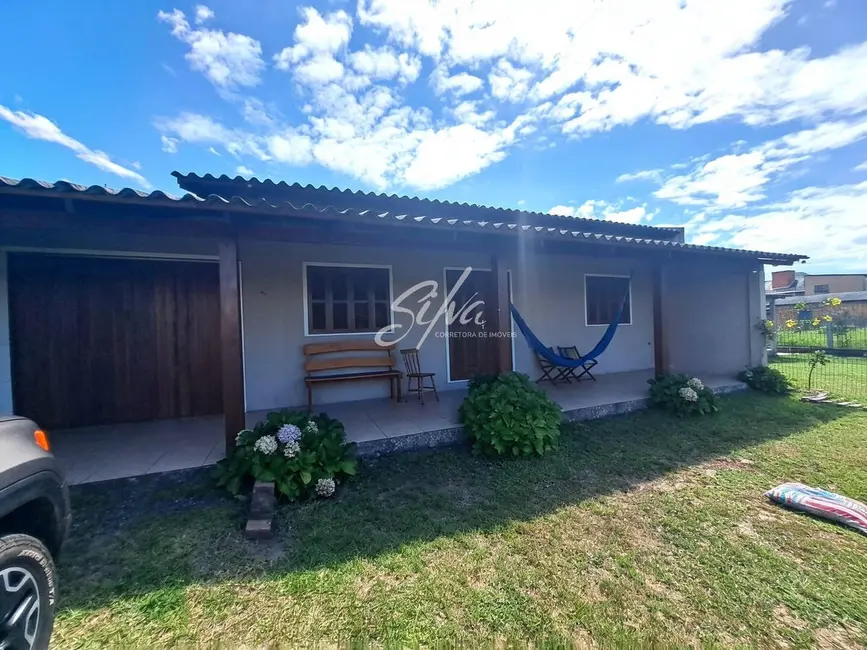Foto 1 de Casa com 3 quartos à venda em Imbe - RS