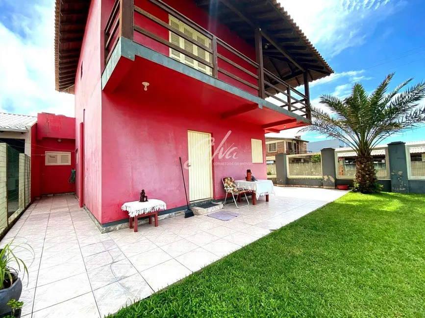 Foto 2 de Casa com 3 quartos à venda em Imbe - RS