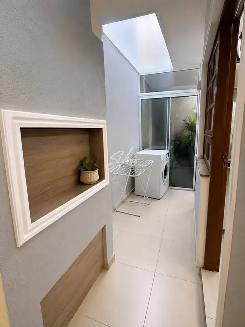 Foto 5 de Casa com 2 quartos à venda, 150m2 em Tramandai - RS