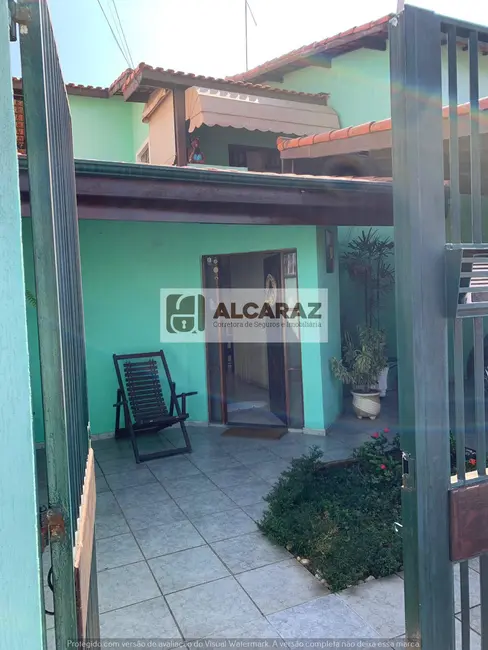 Casa com 3 quartos para alugar, 250m2 em Chácaras Rurais Santa Maria, Jacarei - SP - imagem 4 Foto 4 de Casa com 3 quartos para alugar, 250m2 em Chácaras Rurais Santa Maria, Jacarei - SP