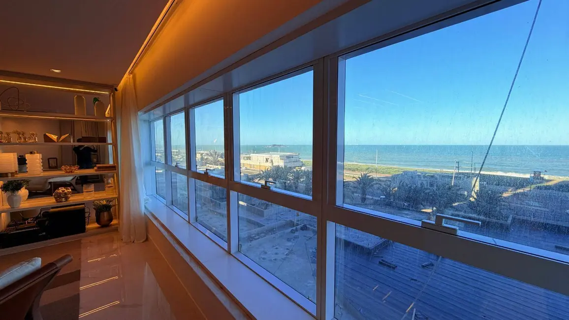 Apartamento com 4 quartos à venda, 320m2 em Jockey de Itaparica, Vila Velha - ES - imagem 3 Foto 3 de Apartamento com 4 quartos à venda, 320m2 em Jockey de Itaparica, Vila Velha - ES