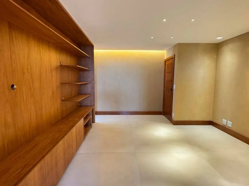 Cobertura com 4 quartos à venda, 330m2 em Praia da Costa, Vila Velha - ES - imagem 2 Foto 2 de Cobertura com 4 quartos à venda, 330m2 em Praia da Costa, Vila Velha - ES