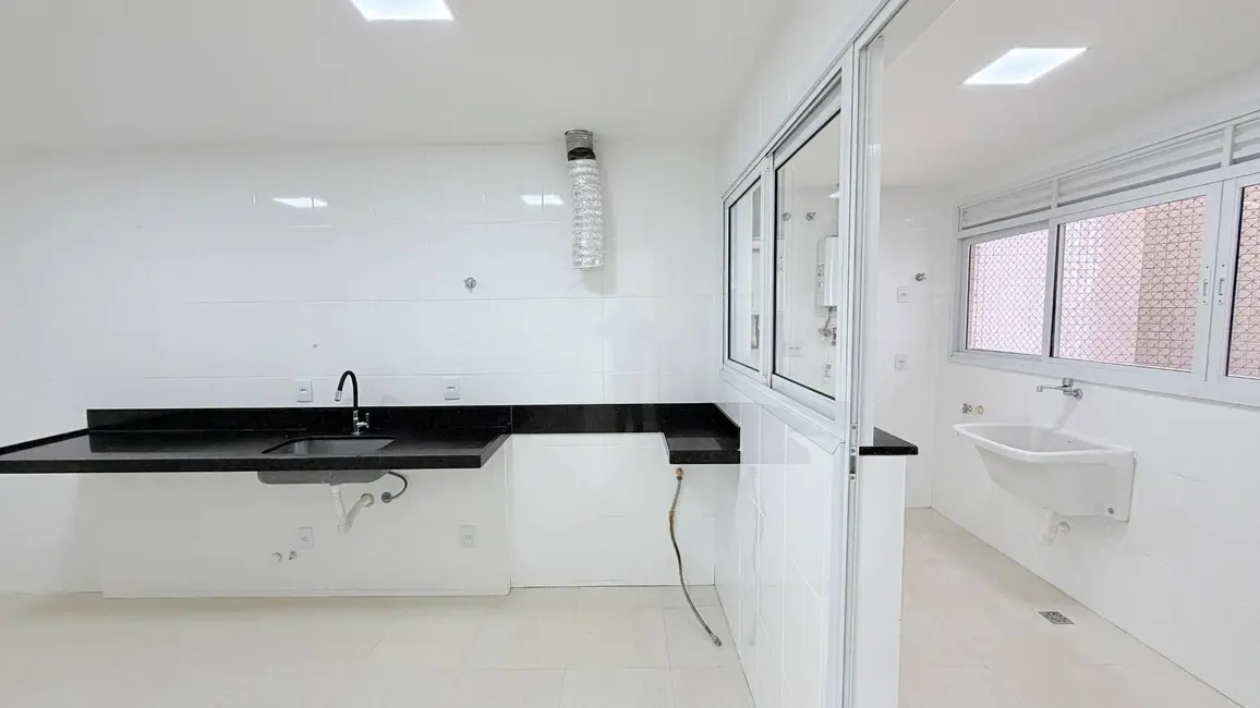 Foto 5 de Apartamento com 4 quartos à venda, 220m2 em Vila Velha - ES
