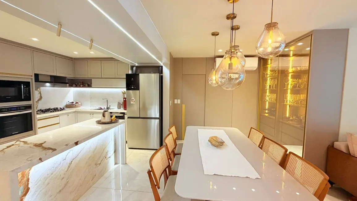 Foto 3 de Apartamento com 3 quartos à venda, 170m2 em Praia da Costa, Vila Velha - ES