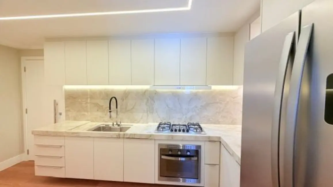 Apartamento com 4 quartos à venda, 190m2 em Praia da Costa, Vila Velha - ES - imagem 8 Foto 8 de Apartamento com 4 quartos à venda, 190m2 em Praia da Costa, Vila Velha - ES