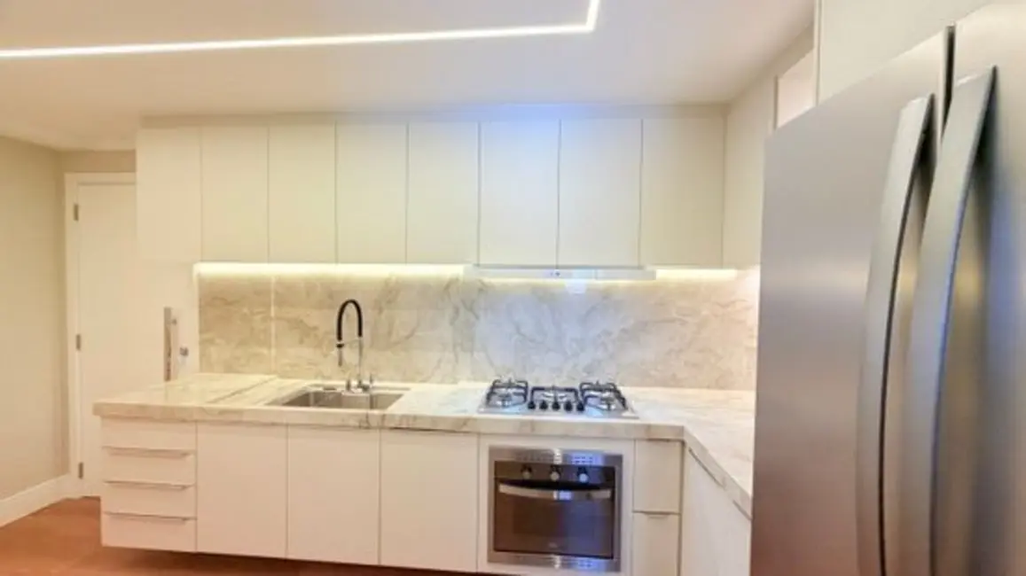 Apartamento com 4 quartos à venda, 190m2 em Praia da Costa, Vila Velha - ES - imagem 7 Foto 7 de Apartamento com 4 quartos à venda, 190m2 em Praia da Costa, Vila Velha - ES