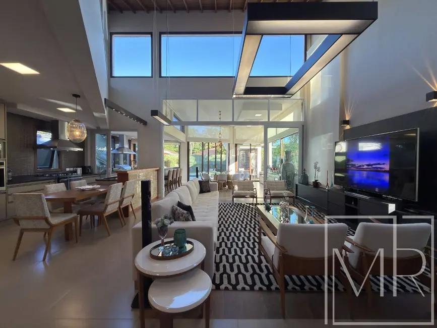 Casa de Condomínio com 3 quartos à venda, 760m2 em Atibaia - SP - imagem 7 Foto 7 de Casa de Condomínio com 3 quartos à venda, 760m2 em Atibaia - SP