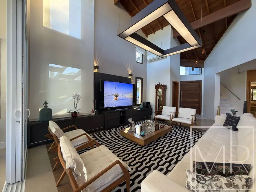 Casa de Condomínio com 3 quartos à venda, 760m2 em Atibaia - SP - imagem 9 Foto 9 de Casa de Condomínio com 3 quartos à venda, 760m2 em Atibaia - SP