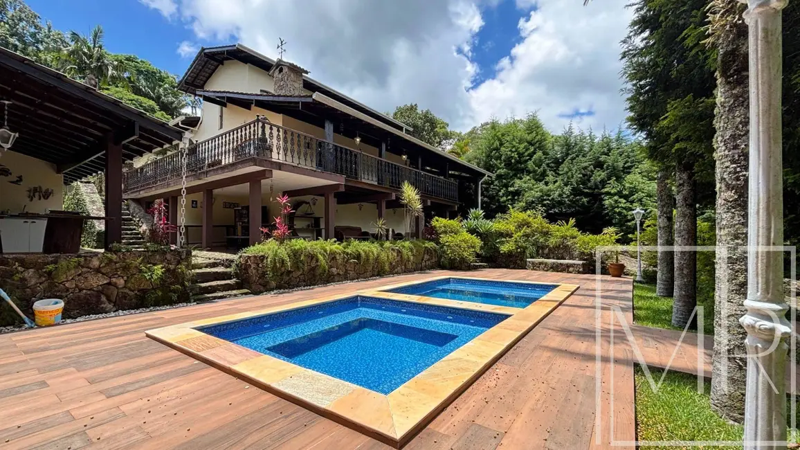 Foto 1 de Casa com 3 quartos à venda, 1550m2 em Portão, Atibaia - SP