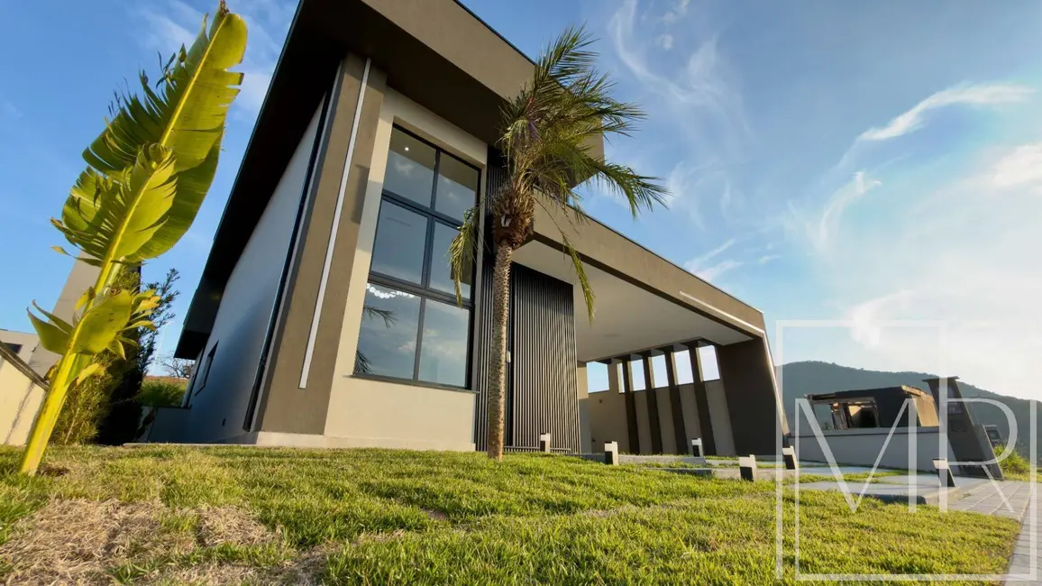 Foto 2 de Casa com 3 quartos à venda, 300m2 em Laranja Azeda, Atibaia - SP