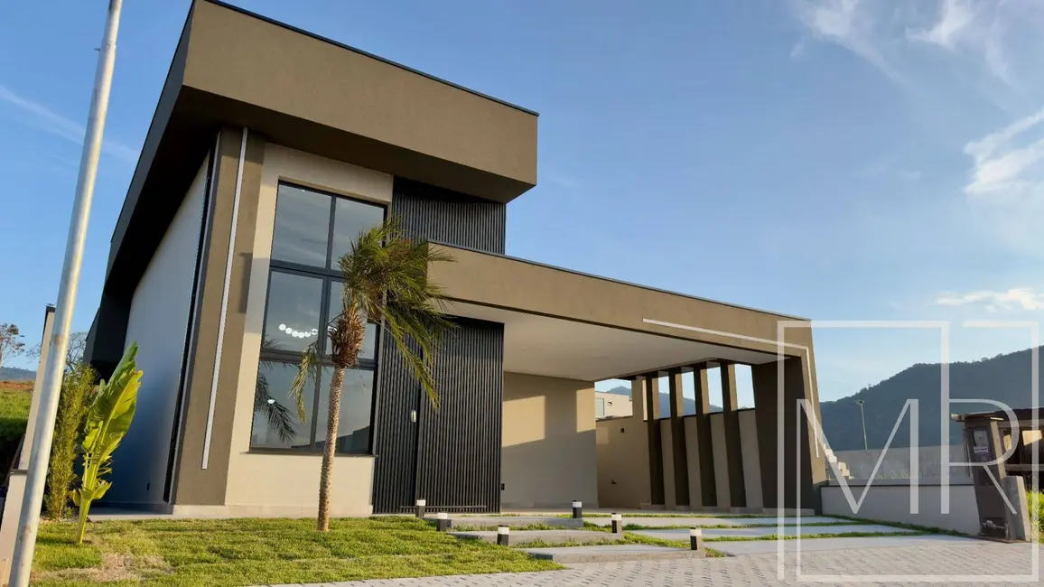 Foto 1 de Casa com 3 quartos à venda, 300m2 em Laranja Azeda, Atibaia - SP