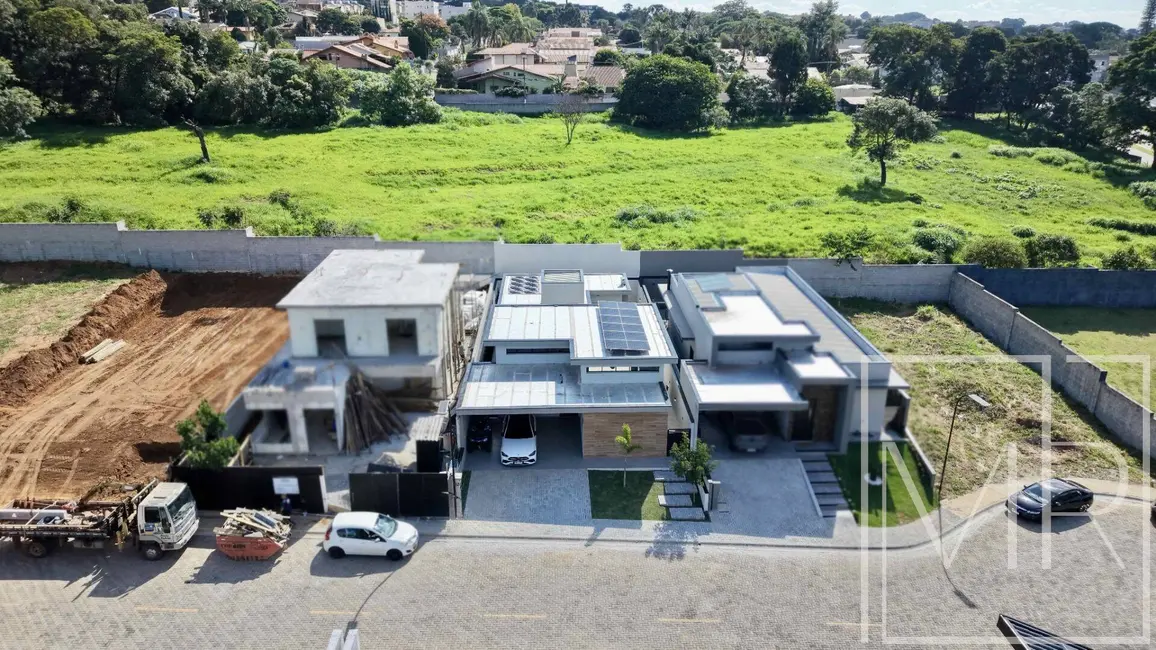 Foto 8 de Casa com 3 quartos à venda, 360m2 em San Fernando Valley, Atibaia - SP