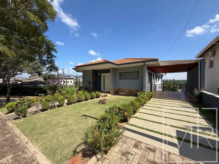Casa de Condomínio com 3 quartos à venda, 840m2 em Atibaia Belvedere, Atibaia - SP - imagem 3 Foto 3 de Casa de Condomínio com 3 quartos à venda, 840m2 em Atibaia Belvedere, Atibaia - SP