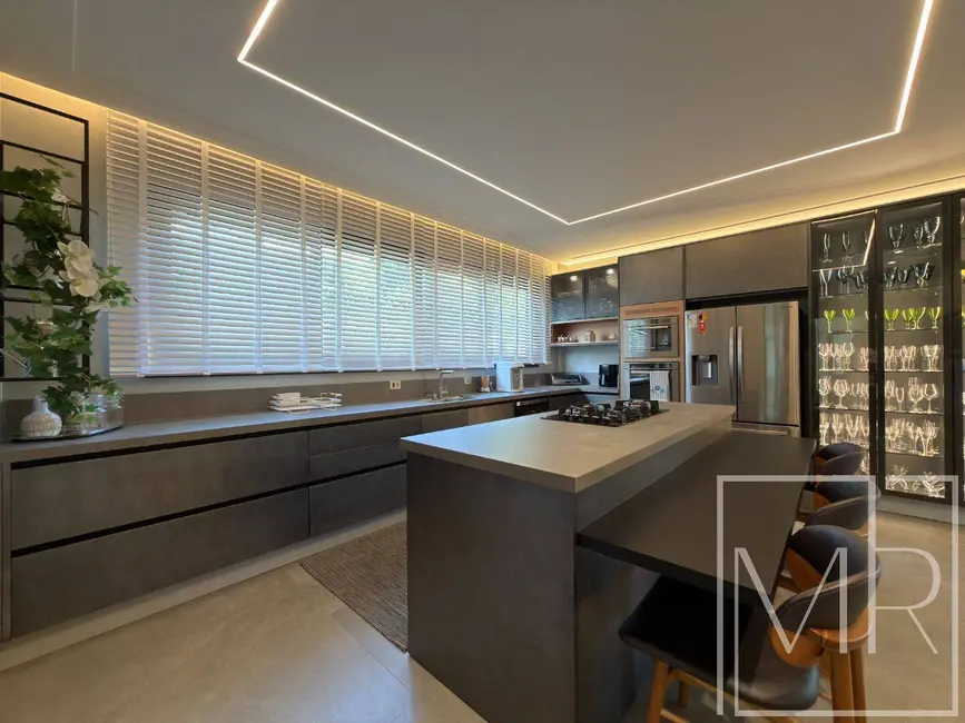 Casa com 5 quartos à venda, 800m2 em Atibaia Jardim, Atibaia - SP - imagem 7 Foto 7 de Casa com 5 quartos à venda, 800m2 em Atibaia Jardim, Atibaia - SP