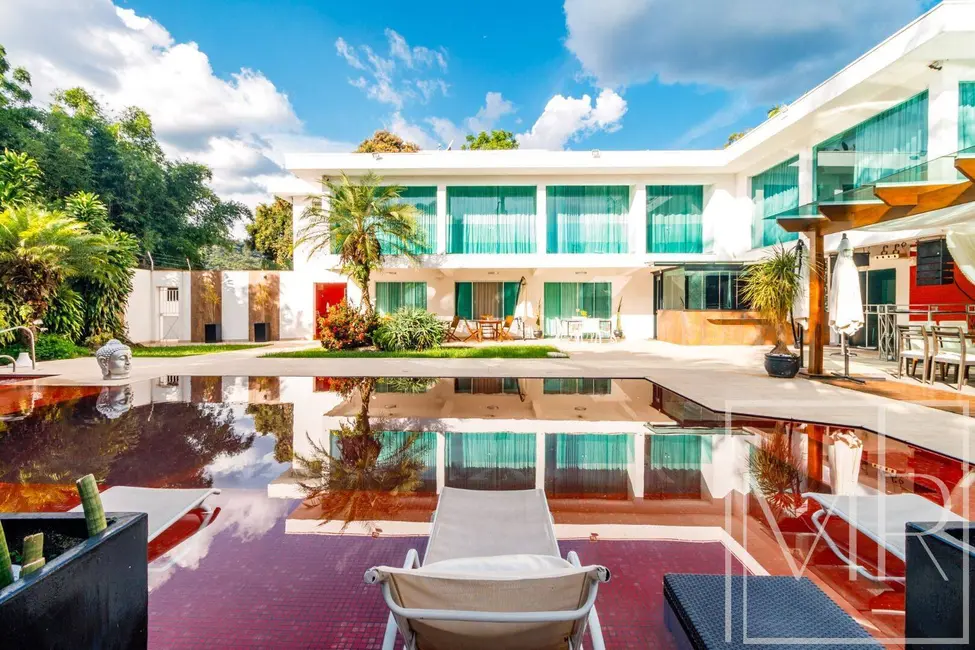 Casa com 7 quartos à venda, 1432m2 em Cachoeira, Atibaia - SP - imagem 4 Foto 4 de Casa com 7 quartos à venda, 1432m2 em Cachoeira, Atibaia - SP