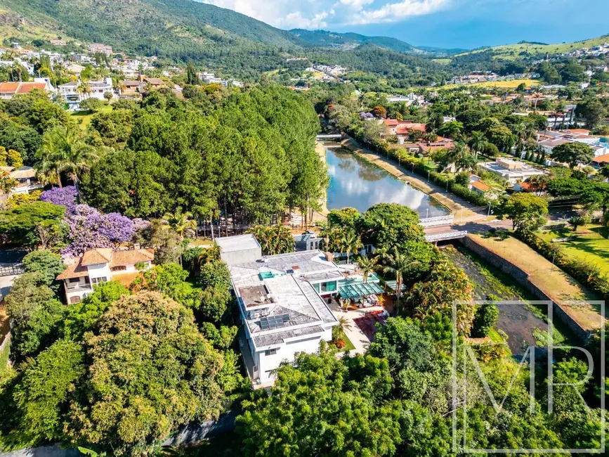 Casa com 7 quartos à venda, 1432m2 em Cachoeira, Atibaia - SP - imagem 8 Foto 8 de Casa com 7 quartos à venda, 1432m2 em Cachoeira, Atibaia - SP
