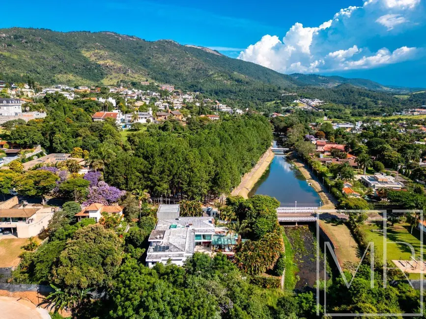 Casa com 7 quartos à venda, 1432m2 em Cachoeira, Atibaia - SP - imagem 7 Foto 7 de Casa com 7 quartos à venda, 1432m2 em Cachoeira, Atibaia - SP