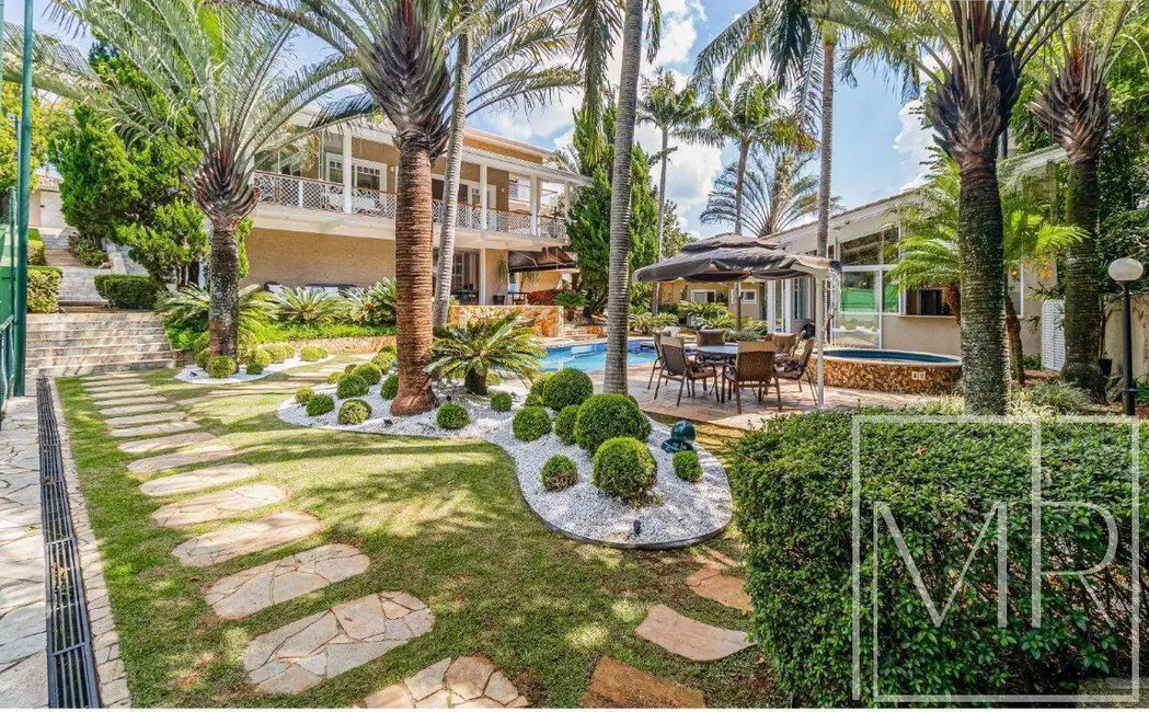 Foto 2 de Casa com 8 quartos à venda, 2600m2 em Cachoeira, Atibaia - SP