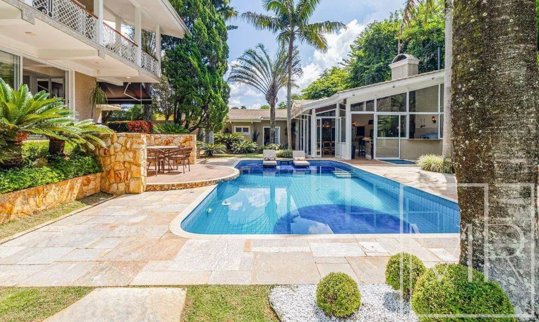 Foto 8 de Casa com 8 quartos à venda, 2600m2 em Cachoeira, Atibaia - SP
