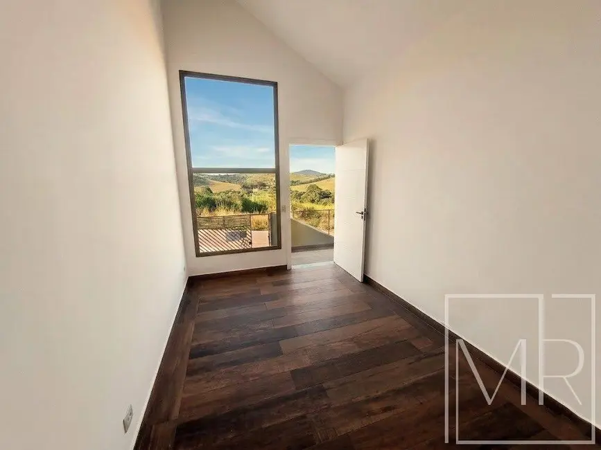 Foto 3 de Casa com 2 quartos à venda, 188m2 em Centro, Atibaia - SP