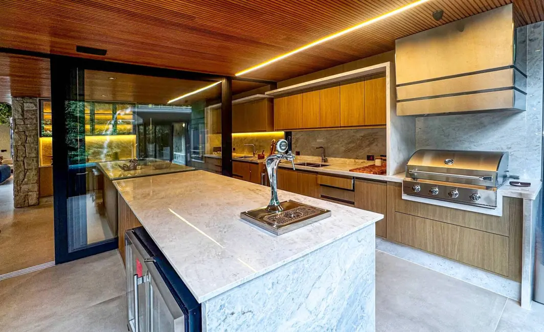 Foto 5 de Casa com 5 quartos à venda, 445m2 em Riviera de São Lourenço, Bertioga - SP