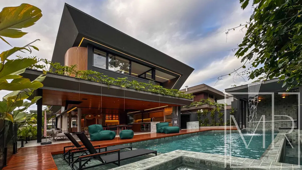 Casa com 5 quartos à venda, 445m2 em Riviera de São Lourenço, Bertioga - SP - imagem 1 Foto 1 de Casa com 5 quartos à venda, 445m2 em Riviera de São Lourenço, Bertioga - SP