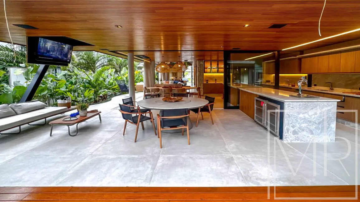Casa com 5 quartos à venda, 445m2 em Riviera de São Lourenço, Bertioga - SP - imagem 3 Foto 3 de Casa com 5 quartos à venda, 445m2 em Riviera de São Lourenço, Bertioga - SP