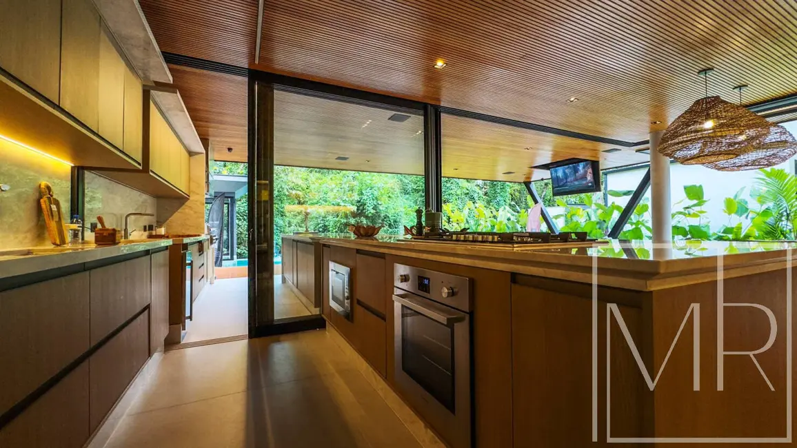 Casa com 5 quartos à venda, 445m2 em Riviera de São Lourenço, Bertioga - SP - imagem 8 Foto 8 de Casa com 5 quartos à venda, 445m2 em Riviera de São Lourenço, Bertioga - SP